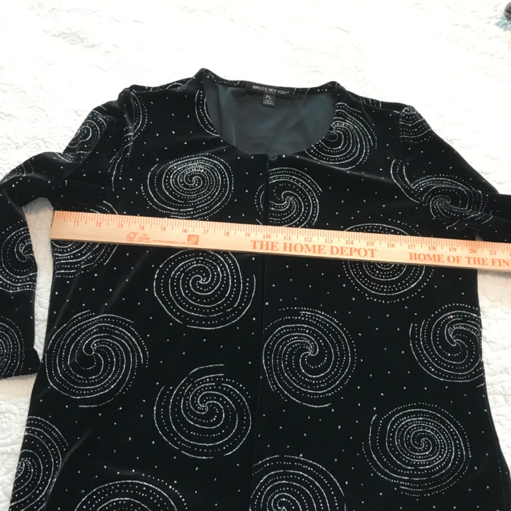 Dressy Briggs NY black velour faux 2-piece with glittery silver swirls (PL) - Picture 5 of 16